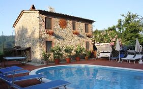 Casa Del Sole Più Ristorante Bernardone A Nocchi Di Camaiore